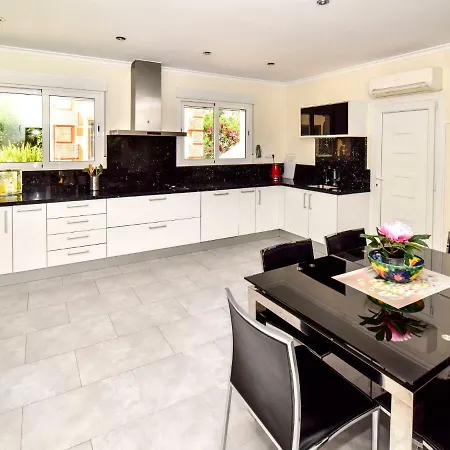 Bellavista By Interhome